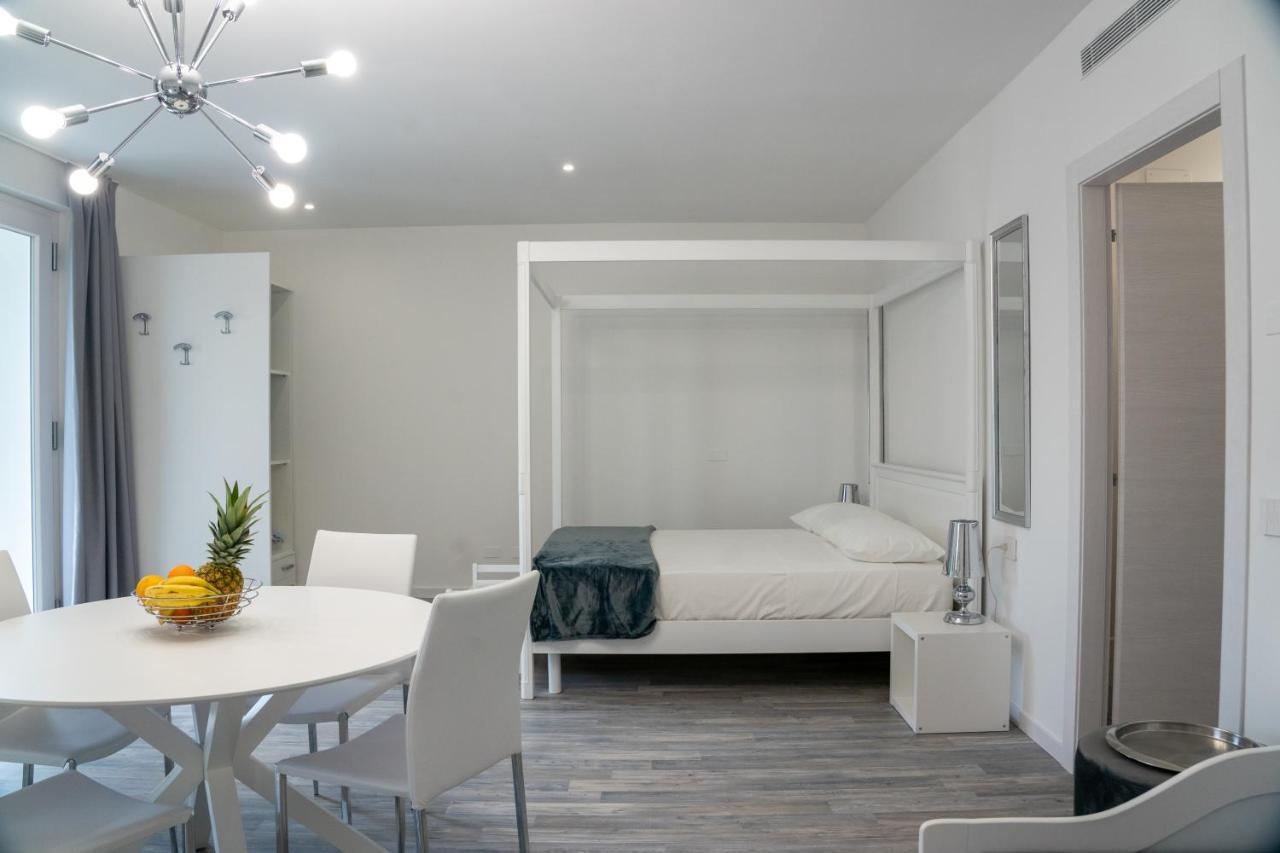 Residence Le Aromatiche Cavaion Veronese Eksteriør billede