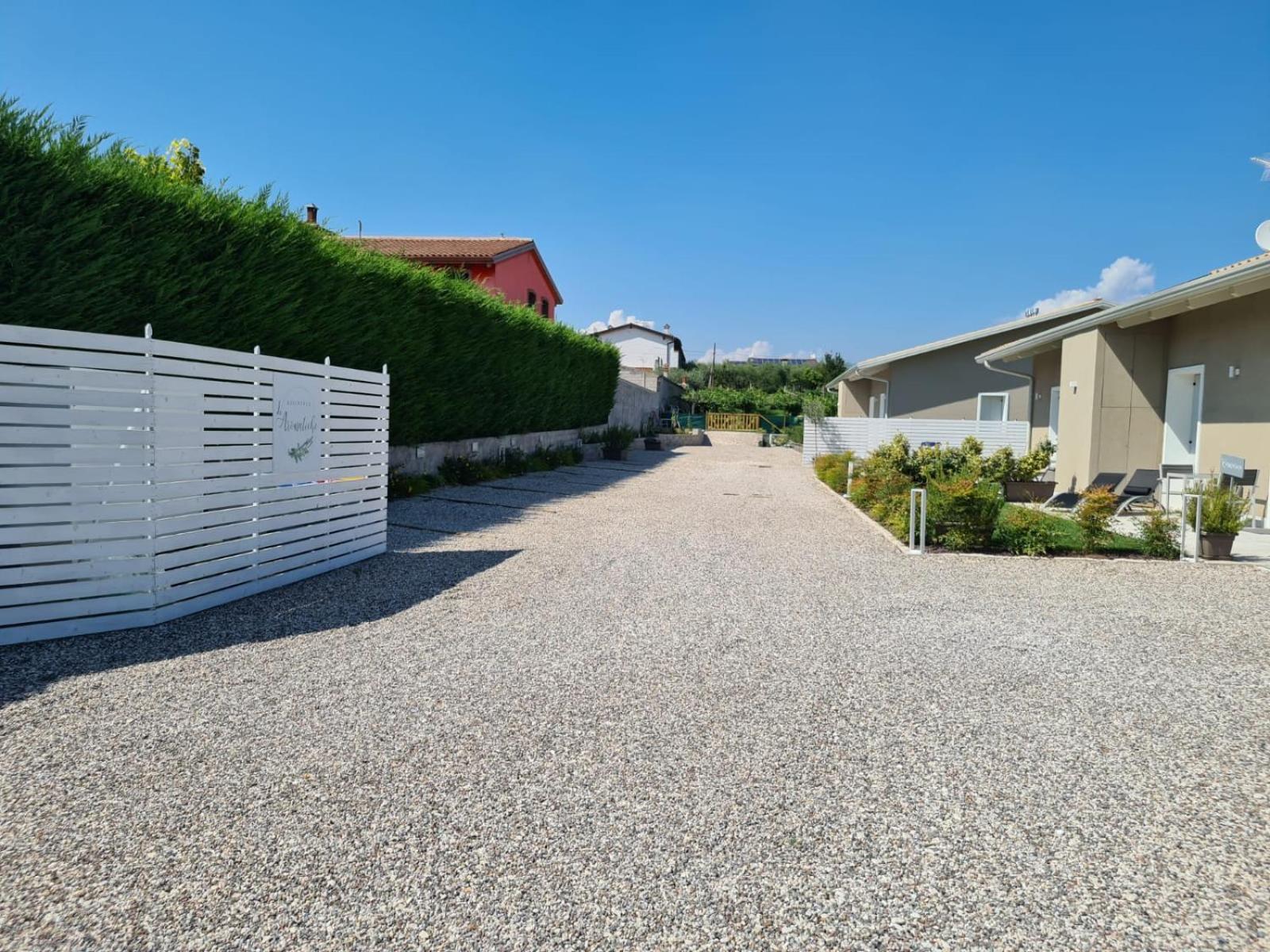 Residence Le Aromatiche Cavaion Veronese Eksteriør billede
